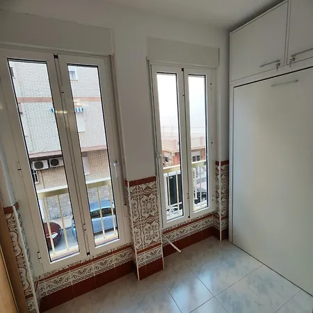 Apartment Calle Pedro Lorca Spacious Near Del Cura , Seafront With Many Reastoraunts, Supermarket Masymas And Pharmacy 24h *