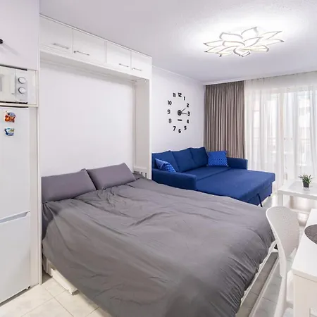 Apartmán Calle Pedro Lorca Spacious Near Del Cura , Seafront With Many Reastoraunts, Supermarket Masymas And Pharmacy 24h Torrevieja